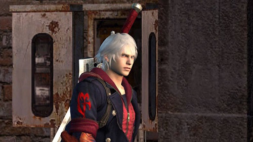 与原版相比,《DmC:鬼泣最终版》不仅在画面上力争达到符合次世代标准的1080P/60帧水准,游戏贴图也将变得更为精细。同时该版本还包括原作的所有DLC内容以及新增的维吉尔关卡。一些玩家集中反映的平衡性问题将得到修正,同时很多人热切期待的手动锁定功能也会加入重制版游戏之中。