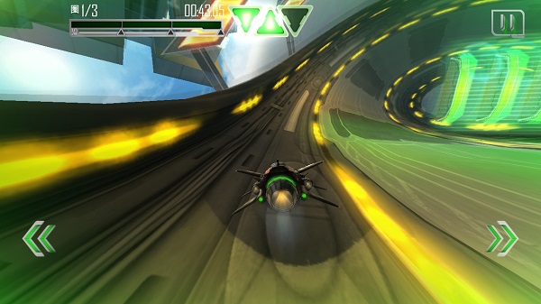 未来派赛车手游测评 未来警察不好当4