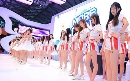 CJ事件盘点 风头浪尖奇葩“挂鸡姐